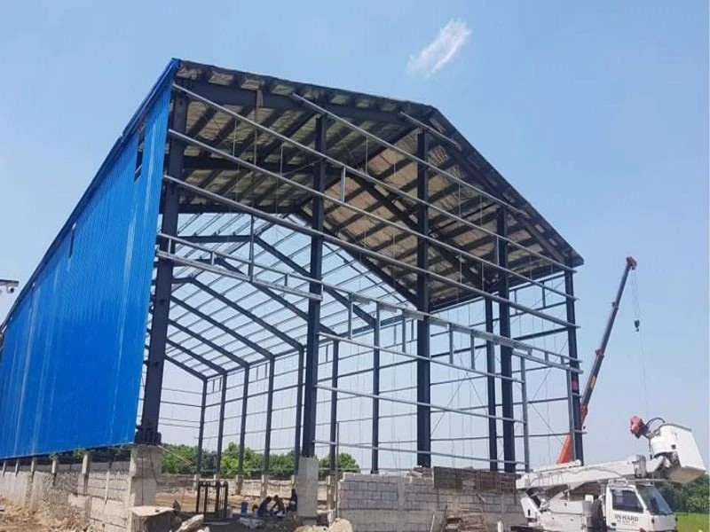 Túp lều thép