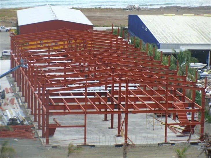 prefabricated metal warehouse