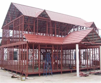 Tòa nhà kim loại dốc đơn hiện đại